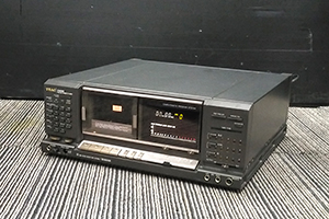 TEAC　カセットデッキ　Z-6000