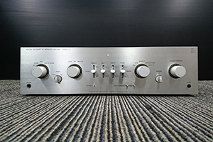 LUXMAN L-11