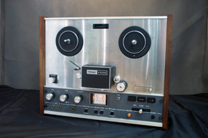 TEAC　オープンリールデッキ　A2300