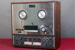 TEAC　オープンリールデッキ　A-4010S