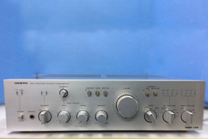 ONKYO　プリメインアンプ　A-808