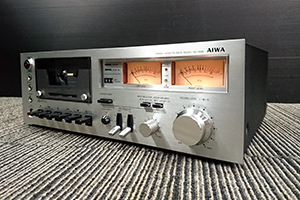 AIWA　カセットデッキ　AD-7400
