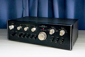 SANSUI　プリメインアンプ　AU-6900