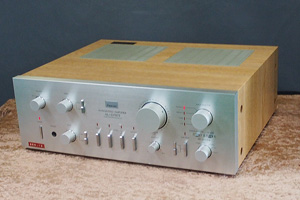 SANSUI　プリメインアンプ　AU-D707F