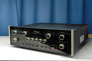 McIntosh　コントロールアンプ　C40