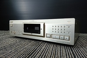 SONY CDプレーヤー　CDP-XA7ES