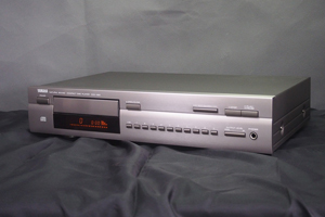 YAMAHA　CDプレーヤー　CDX-490