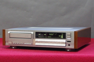 YAMAHA　CDプレーヤー　CDX-2000