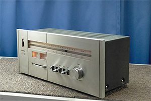Clarion　FM/AMチューナー　MT-7600A