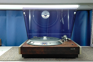 DENON　レコードプレーヤー　DP-6700