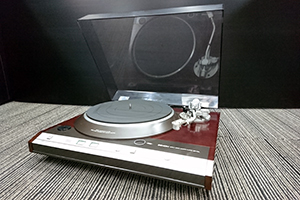 DENON　レコードプレーヤー　DP-70L