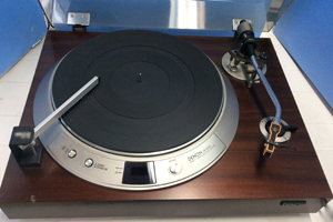 DENON　レコードプレーヤー　DP-1200