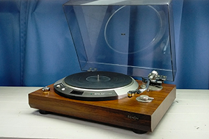 Denon　レコードプレーヤー　DP-50L