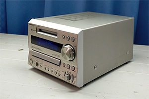 ONKYO　CD/MDチューナーアンプ　FR-X7A