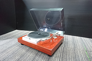 VICTOR  レコードプレーヤー　JL-B44