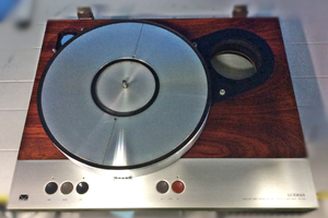 LUXMAN　ターンテーブル　PD310