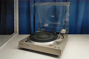 Pioneer　レコードプレーヤー　PLM-340