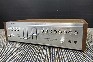 SONY　プリメインアンプ　TA-1070