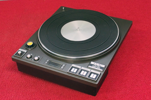 TEAC　ターンテーブル　TN-400