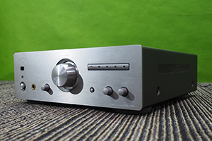 DENON　CDプレーヤー　UPA-F10