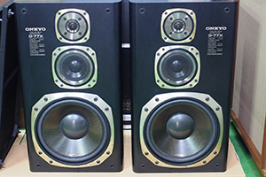 ONKYO スピーカー　D-77X