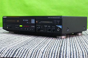 SONY CD/MDデッキ　MXD-D1