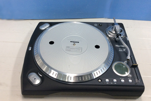 NUMARK　レコードプレーヤー　TTX